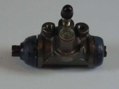 AISIN AZ-009 — Рабочий тормозной цилиндр