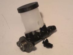 AISIN MZ-042 — Главный тормозной цилиндр