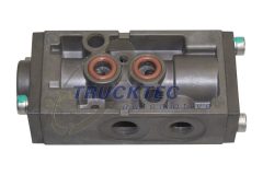 TRUCKTEC AUTOMOTIVE 05.24.024 — Întrerupător splitter cutie de viteze