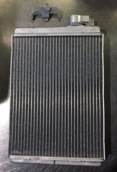 MAHLE AH24000S — Радиатор печки