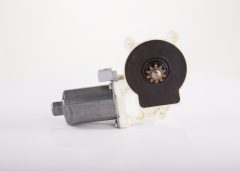 BOSCH 0130821449 — Motor macara geam