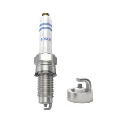 BOSCH 0 242 140 592 — Свеча зажигания