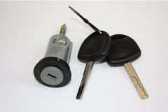 AUTOMEGA 100082510 — Личинка замка зажигания