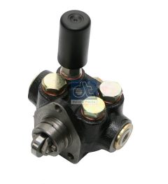 DT Spare Parts 1.12106 — Насос подачи топлива