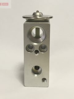 DENSO DVE09010 — Supapă de expansiune aer condiționat